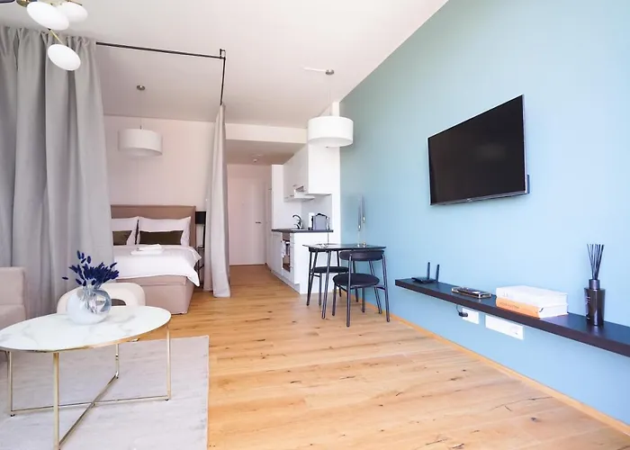 Boutique With Terrace And Pool Apartman Bécs